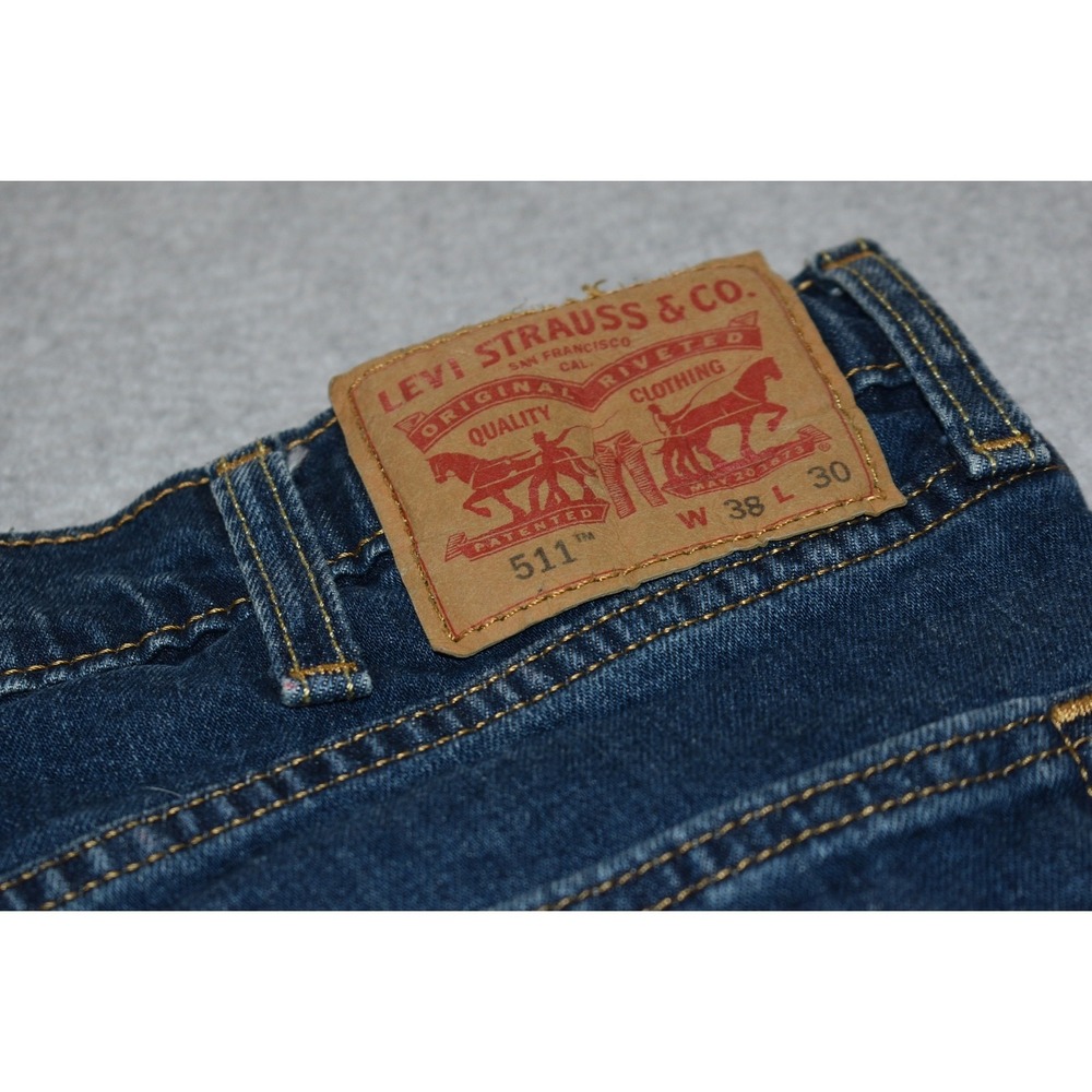 Levis 511 Blue Jeans Mens Size 38 x 30 Slim Straight Fit Cotton Blend Denim